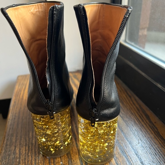 RARE Maison Margiela black Leather Ankle Boots with Gold Glitter Heel - Picture 3 of 10